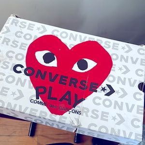 Converse Comme does garçons.